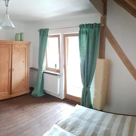 Spacious Top Floor 4Br Apartment - Private Jacuzzi And Sauna *